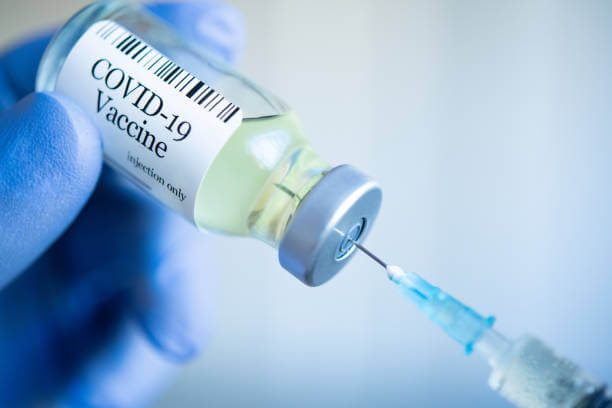 जून में वैक्‍सीन की एक करोड़ डोज लगाएगी यूपी सरकार