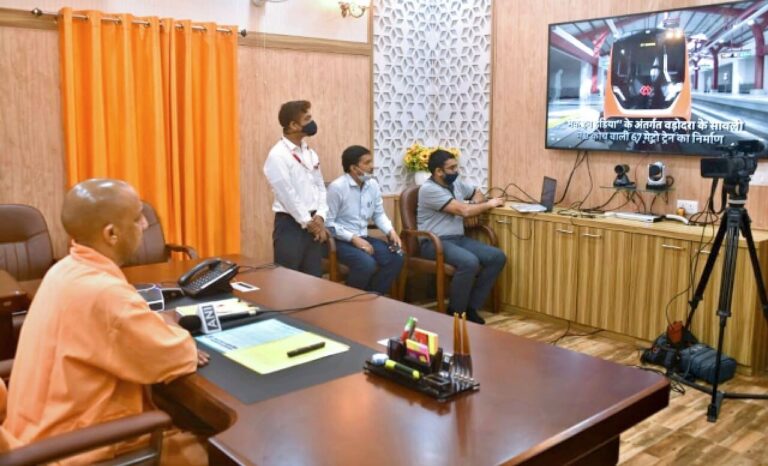 कानपुर और आगरा मेट्रो की प्रथम प्रोटोटाइप ट्रेन का वर्चुअल अनावरण